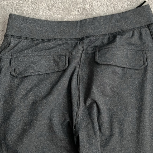 Lululemon Kung-Fu Sweatpants. Mens Lrg, flawless condition, gray - Picture 9 of 9